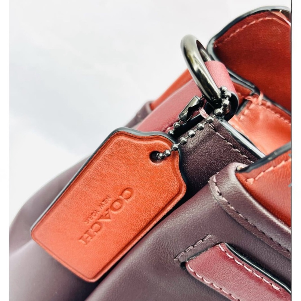 Coach Tate Carryall 29 - Picture 6 of 10